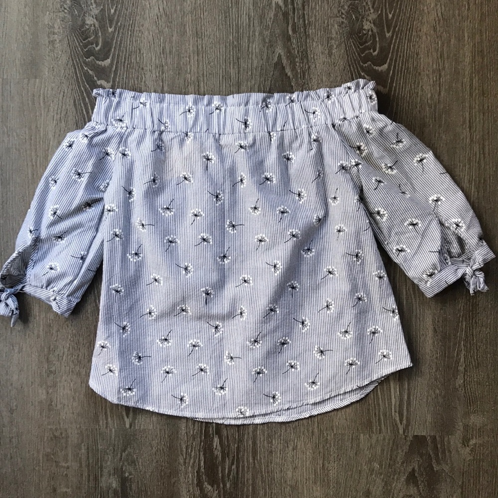NWT Off the shoulder striped daisy print top M - Picture 4 of 5